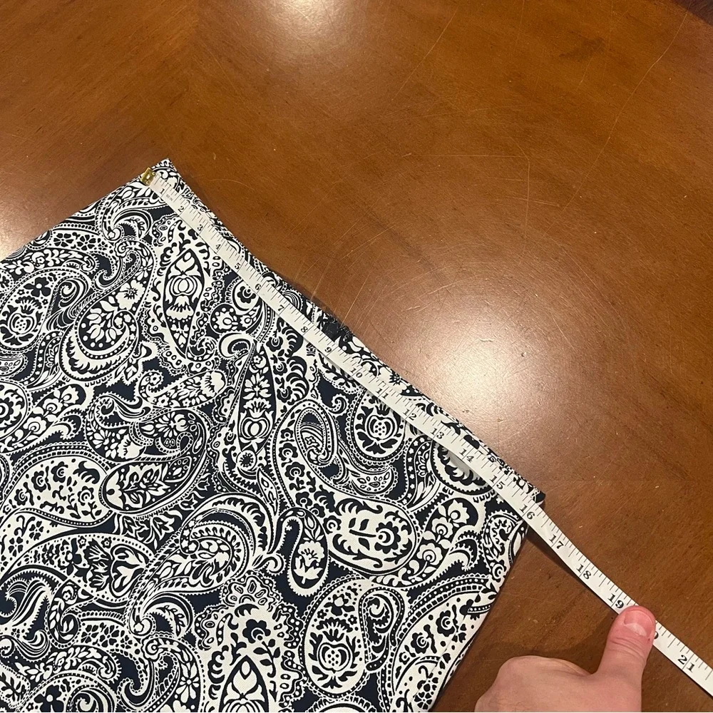 NEW $70 Talbots Women’s Navy/White Paisley Print Mini Skirt Size 8 Stretch - Picture 12 of 14